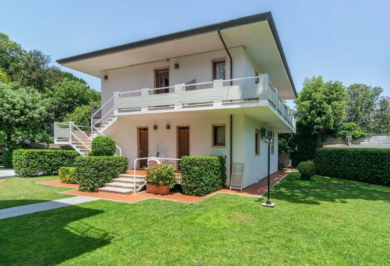 Hotel Hermitage Marina di Massa 3*,  Italien